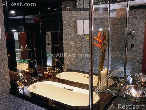 Hilton Dubai Creek 7